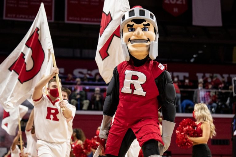 Iowa vs. Rutgers college basketball betting odds, lines, trends